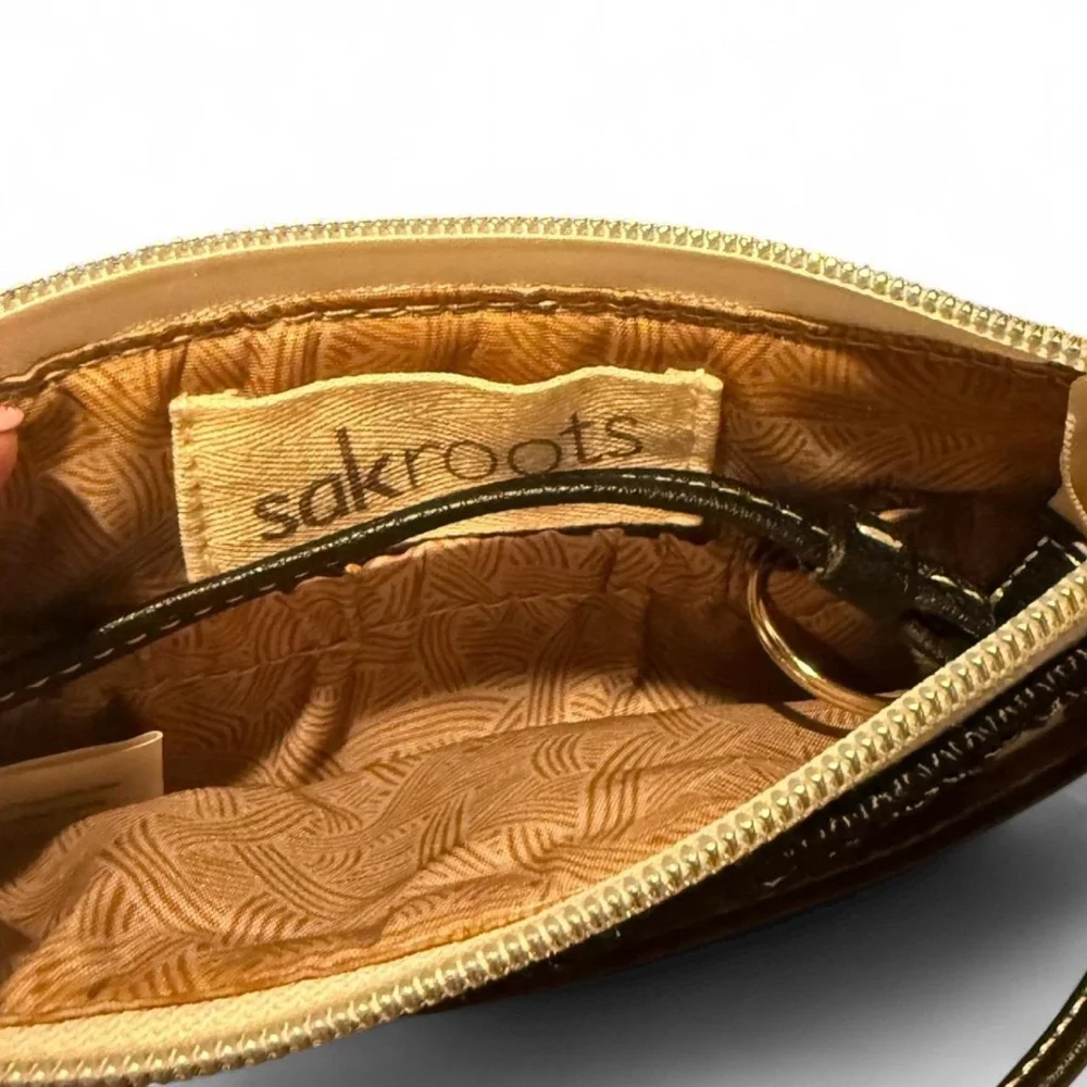 Sakroots Floral Peace Wristlet